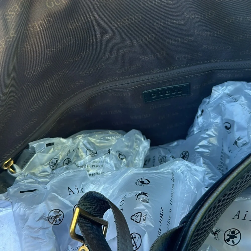 New GUESS Large Travel bag